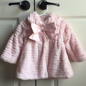 Gorgeous pink Widgeon faux fur coat!!